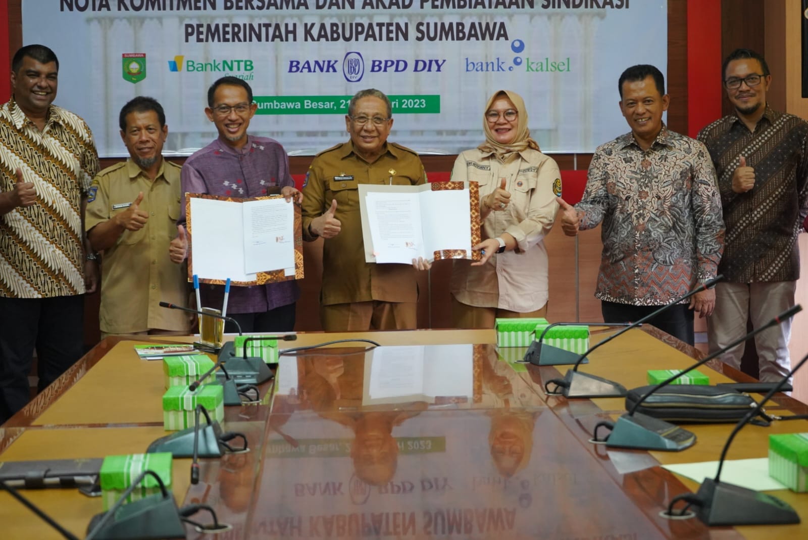 Penandatanganan Nota Komitmen Bersama dan Akad Pembiayaan Sindikasi Kabupaten Sumbawa