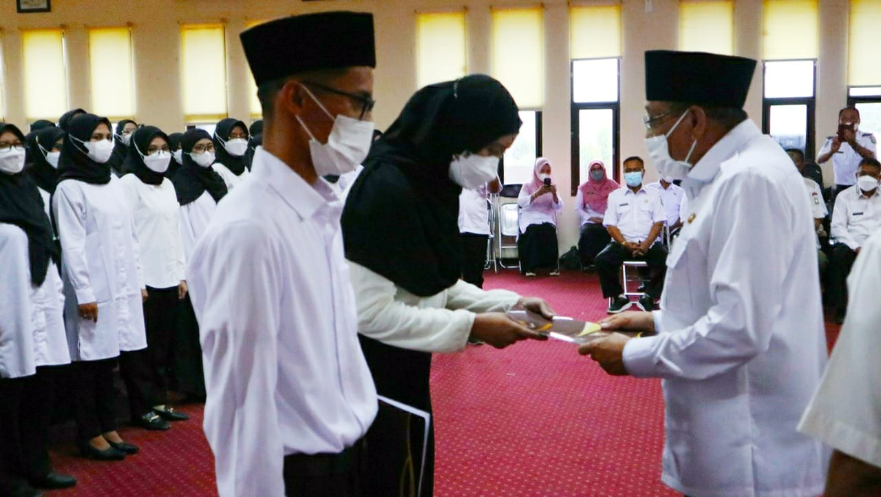 209 CPNS Terima SK Bupati