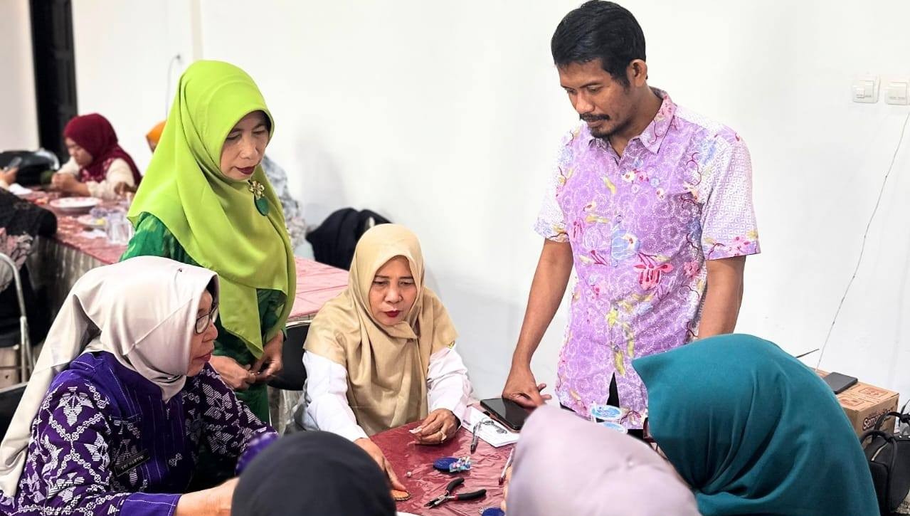 Dari Perca Jadi Karya: PKK Sumbawa Dorong Kre Alang Naik Kelas Lewat Inovasi