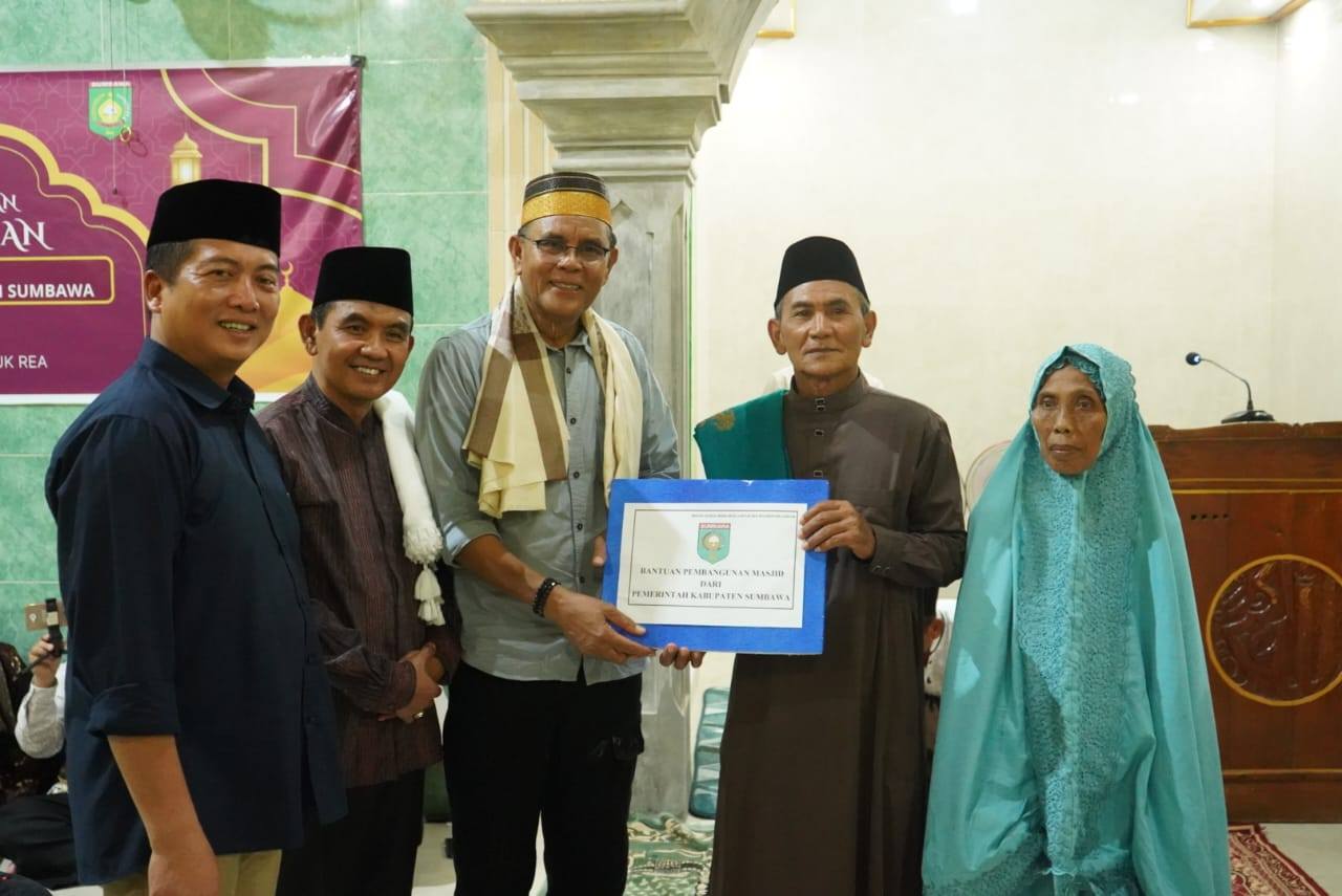 Safari Ramadhan 1446 H, Bupati Sumbawa Tegaskan Penanganan Jalan Rusak Akan Dipercepat