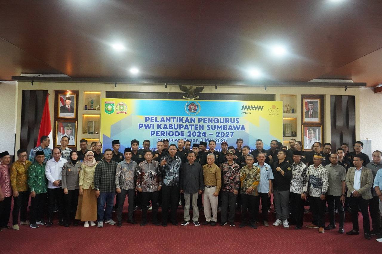 Bupati dan Wakil Bupati Hadiri Pelantikan Pengurus PWI Sumbawa Periode 2024–2027