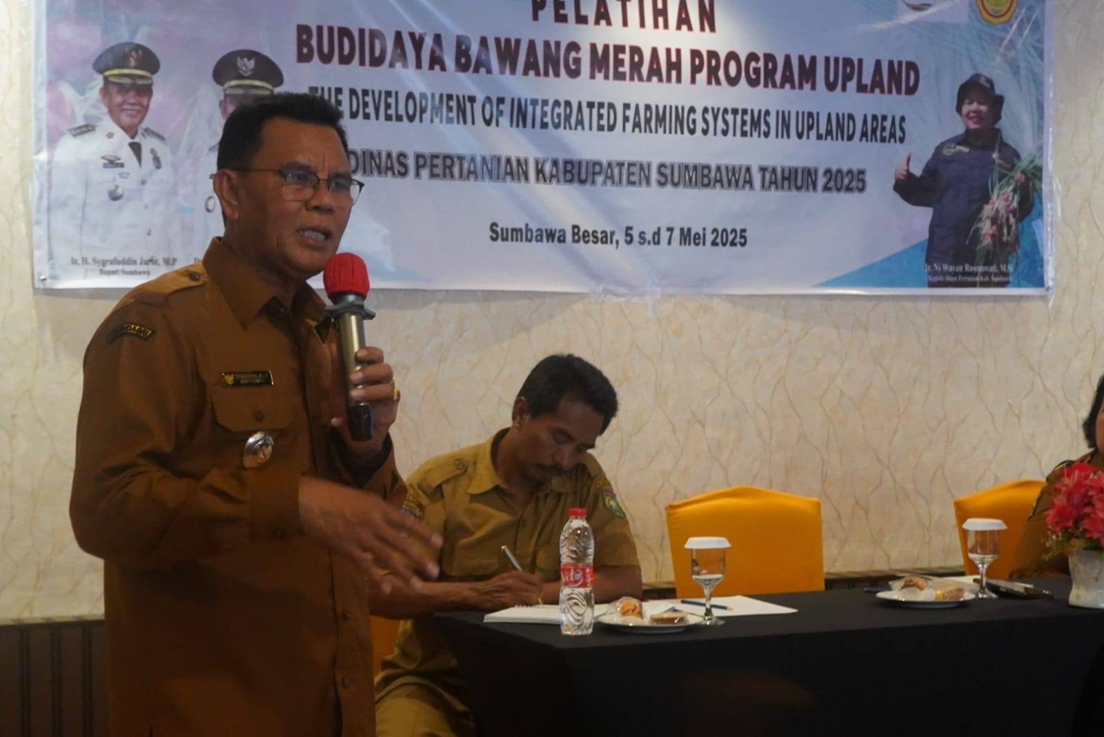 Bupati Sumbawa Buka Pelatihan Budidaya Bawang Merah Program Upland: Dorong Sumbawa Jadi Sentra Penghasil Bawang Nasional