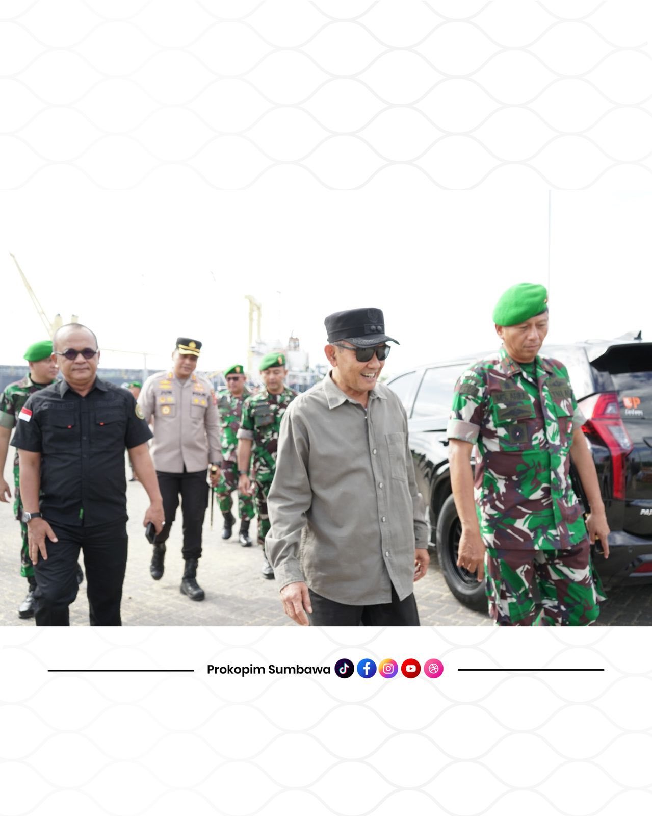 Wabup Sumbawa Hadiri Penyambutan Yonif TP 835/Samota Yudha Bhakti di Pelabuhan Badas