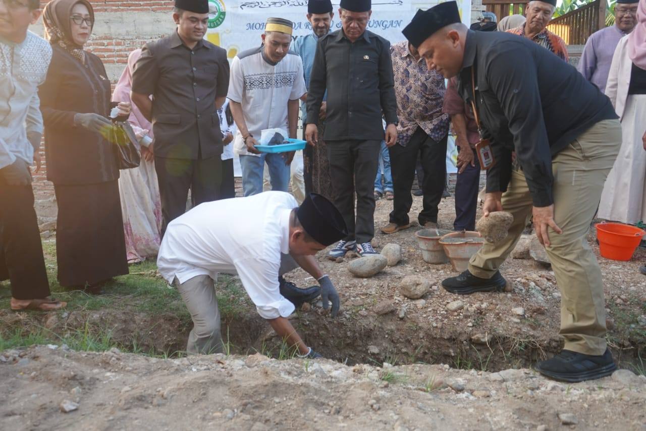 Wabup Sumbawa Hadiri Istighosah dan Peletakan Batu Pertama Bale Ngaji Al-Kautsar