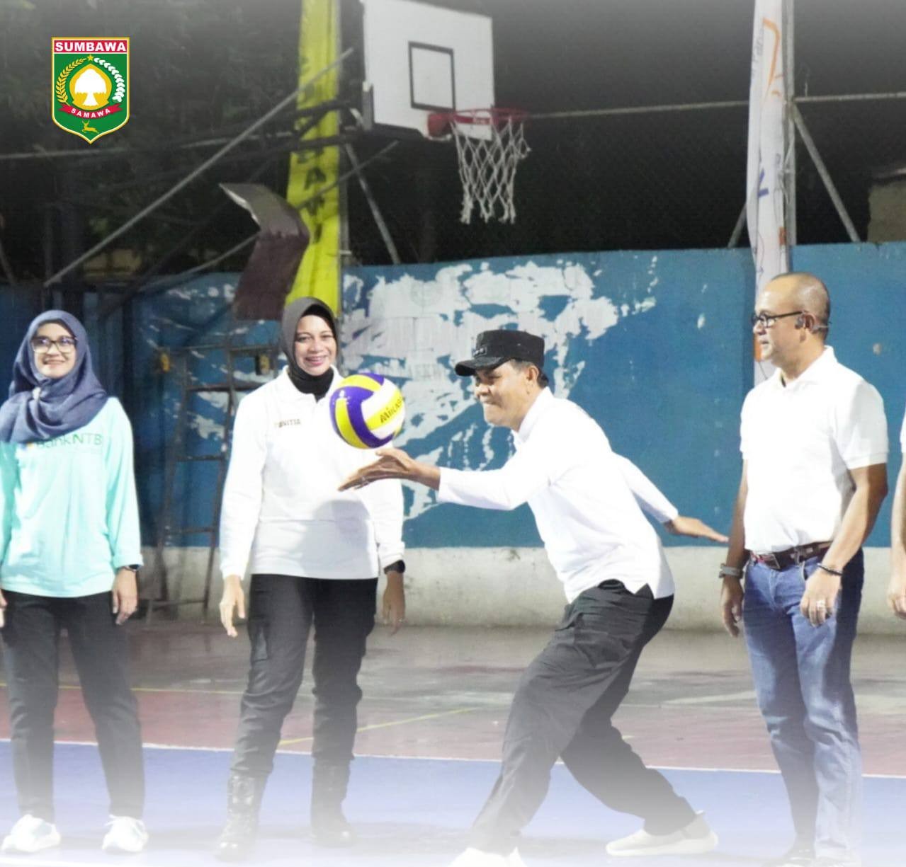 Bupati Sumbawa Resmi Buka Kapolres Cup Open Tournament Vollyball se-Pulau Sumbawa 2025