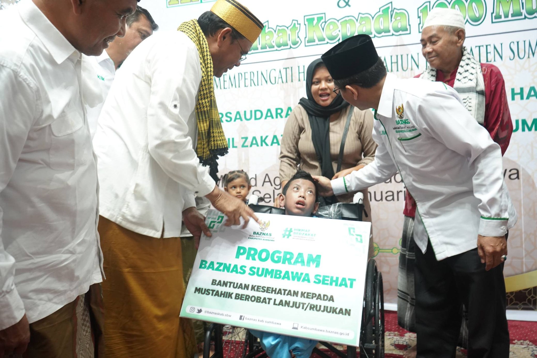 Bupati Sumbawa Buka Haflah Al-Qur’an dan Distribusi Zakat untuk 1.000 Mustahik