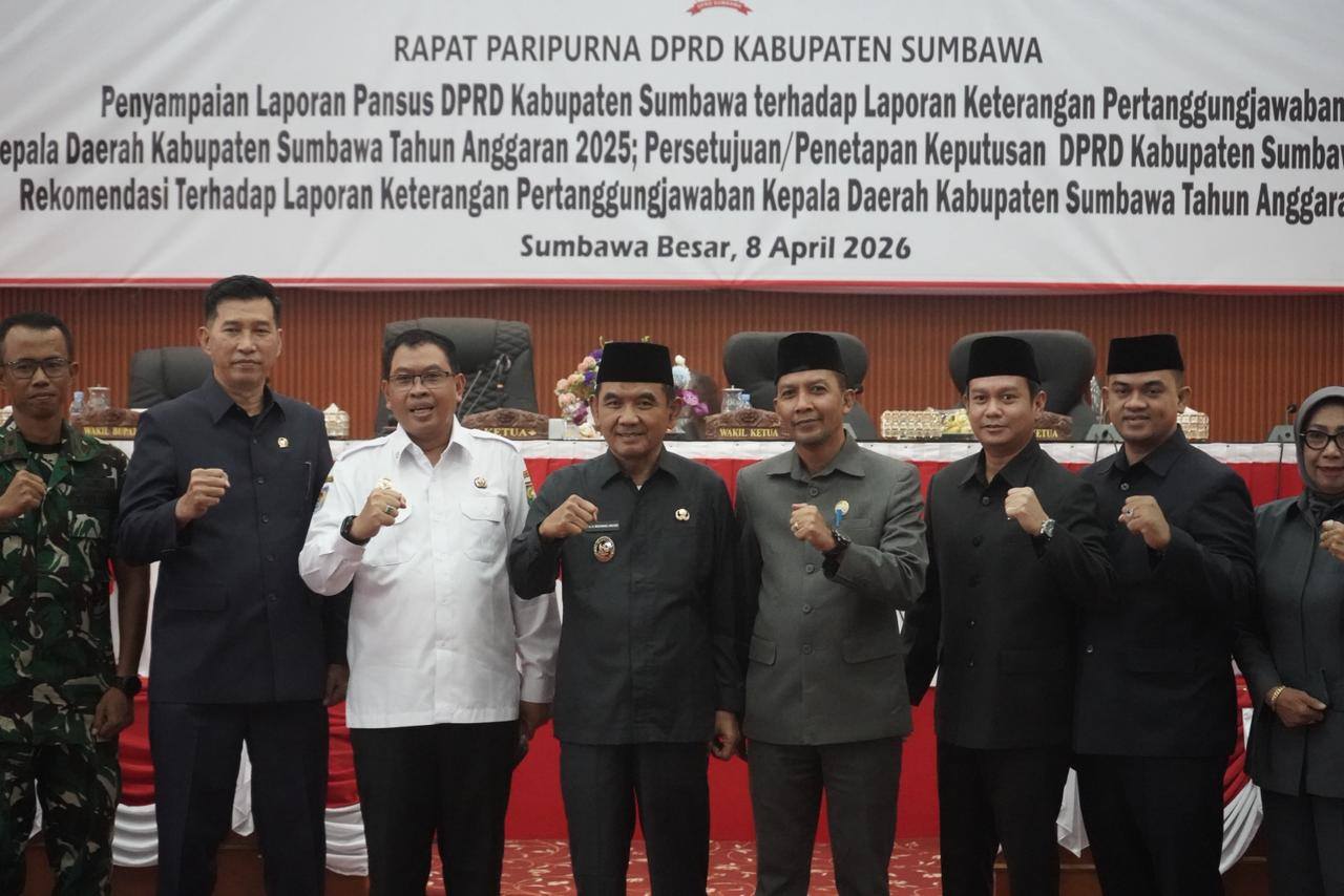 Wakil Bupati Sumbawa Hadiri Paripurna DPRD, Realisasi APBD 2025 Lampaui Target Pendapatan