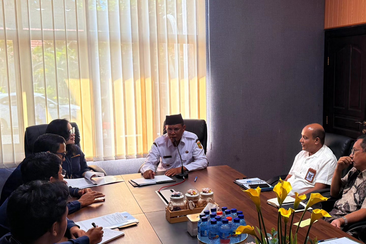 BUPATI SUMBAWA PERKUAT SINERGI DENGAN KPP PRATAMA DAN PERUMDAM BATULANTEH, FOKUS PADA PENINGKATAN PELAYANAN MASYARAKAT