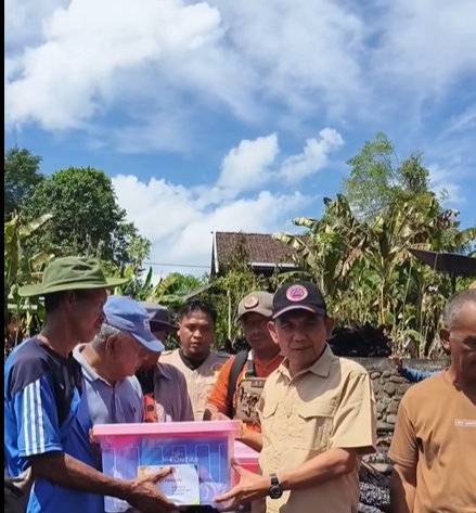 Respons Cepat Pemkab Sumbawa, Wabup Ansori Temui Langsung Korban Kebakaran