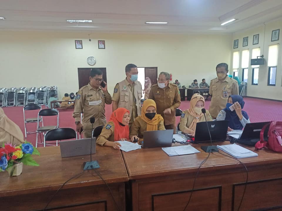UNTUK PERCEPATAN INPUT DATA VAKSINASI ONLINE, PEMERINTAH KABUPATEN SUMBAWA KERAHKAN SELURUH PERANGKAT DAERAH SEBAGAI OPERATOR PCARE