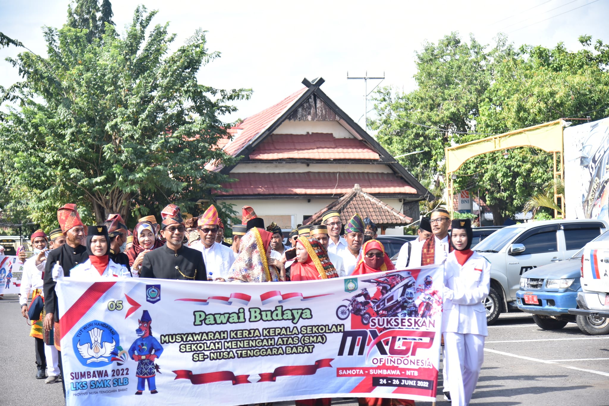 Pemkab Sumbawa Gelar Karnaval Pawai Budaya 