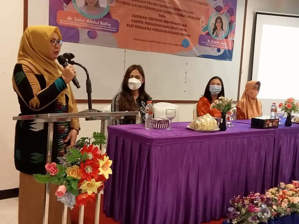 BIMTEK IISWARA "PERAN WANITA DALAM KOMUNIKASI SOSIAL"
