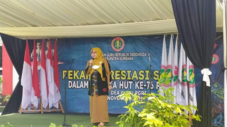 HUT PGRI KE 76, WAKIL BUPATI HARAPKAN  GURU TETAP PROFESIONAL