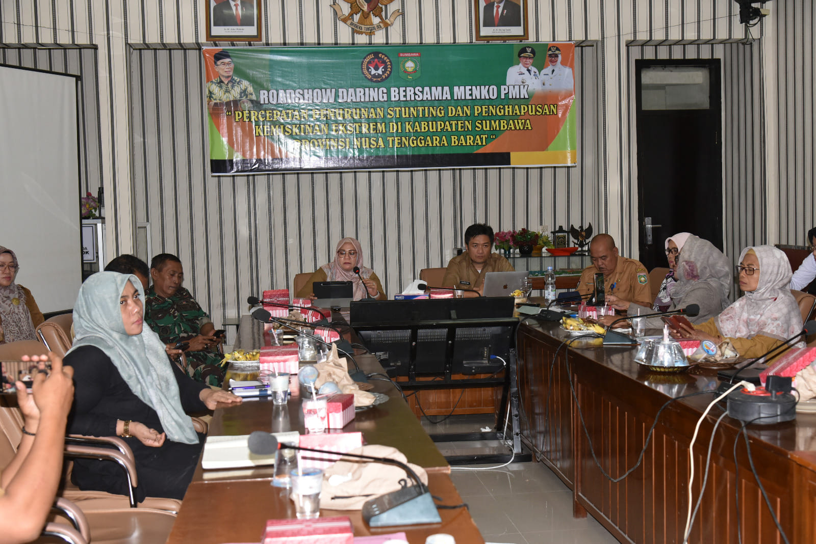Roadshow Daring bersama Menteri Koordinator Pembangunan Manusia dan Kebudayaan Republik Indonesia “Percepatan Penurunan Stunting dan Penghapusan Kemiskinan Ekstrem di Kabupaten/Kota se-Nusa Tenggara B