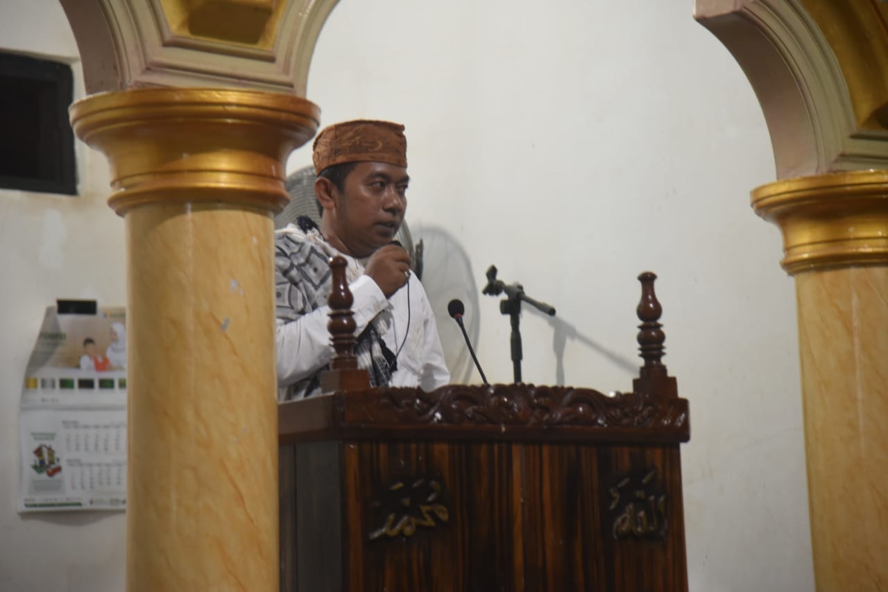 Safari Ramadan di Masjid Al- Mukhlisin desa Jaya Makmur, Kecamatan Labangka, Sumbawa. 