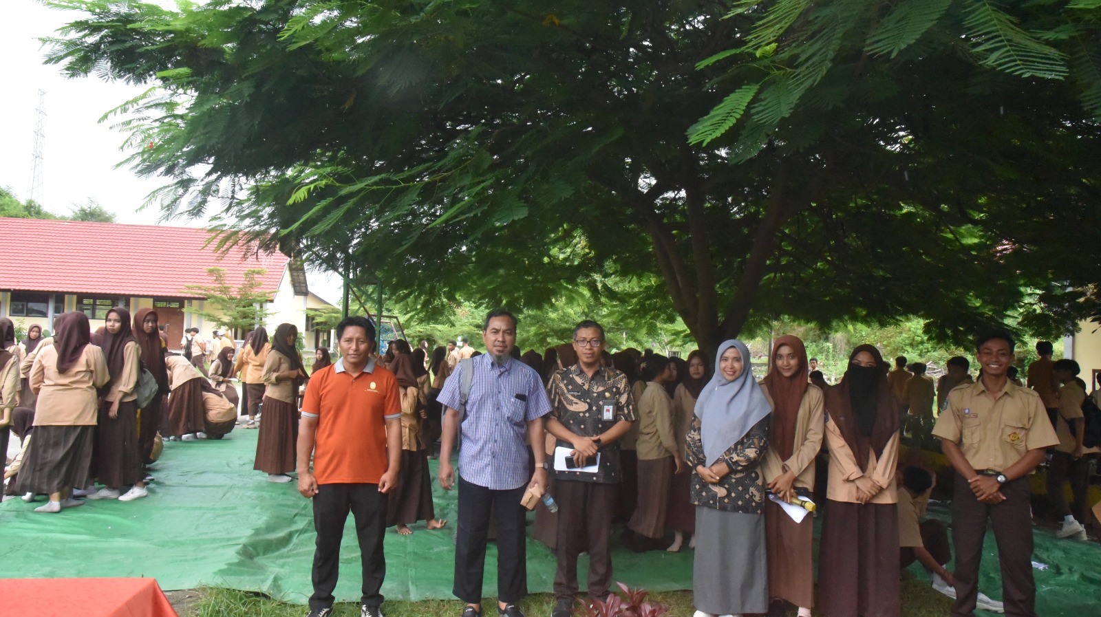 Diskominfotiksandi Kab. Sumbawa Sosialisasi Bijak Dalam Bersosial media bersama SMKN1 Rhee