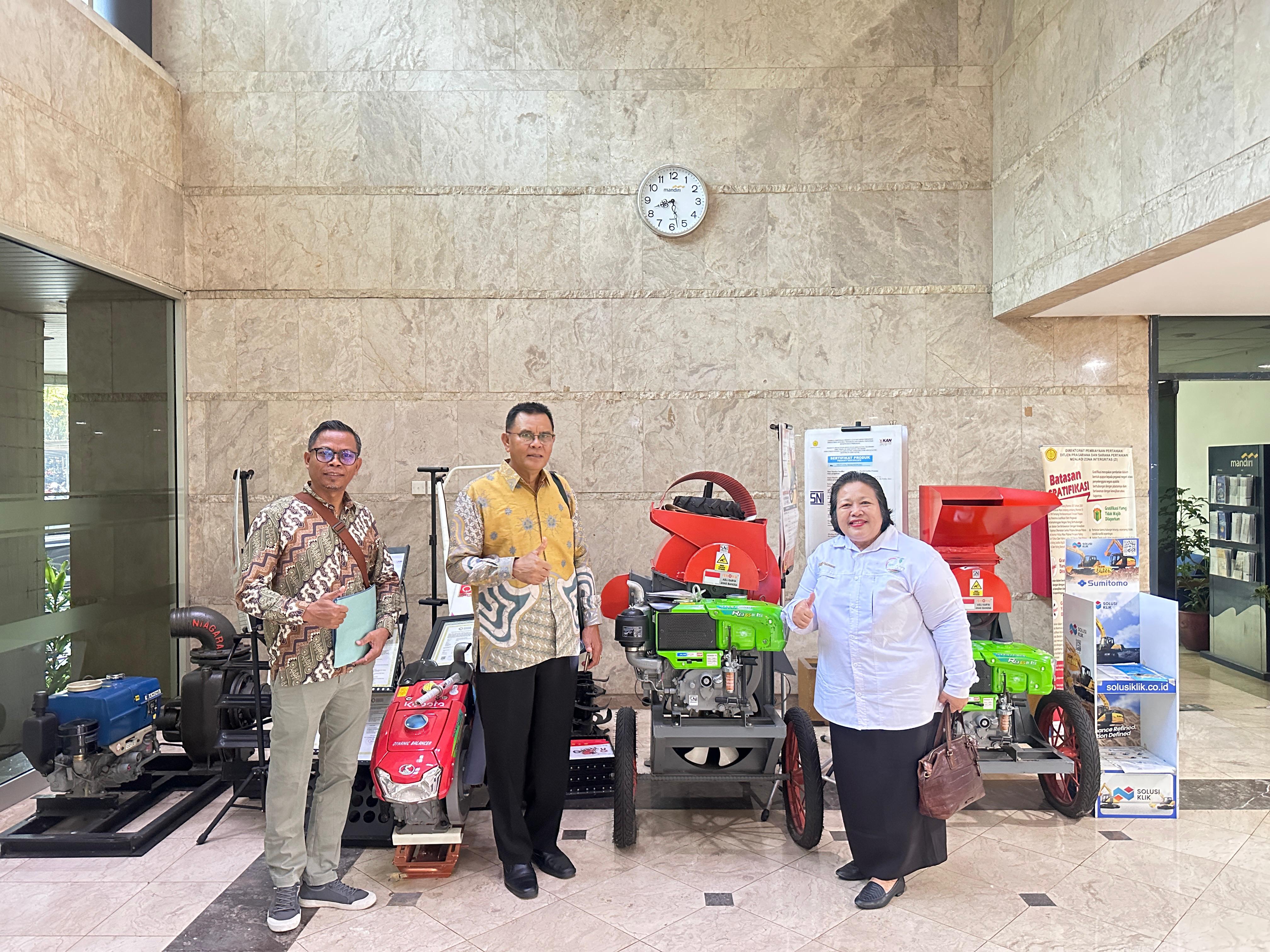Bupati Sumbawa Serahkan Proposal Bantuan Alsintan ke Kementan RI, Perkuat Komitmen Modernisasi Pertanian