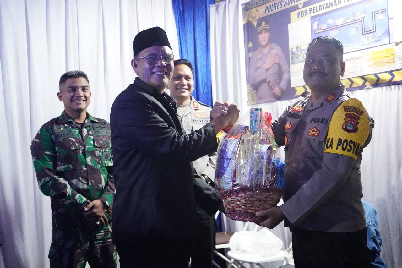 Bupati Sumbawa Pantau Kesiapan Pengamanan Malam Takbiran dan Arus Mudik Jelang Idul Fitri 1446 H