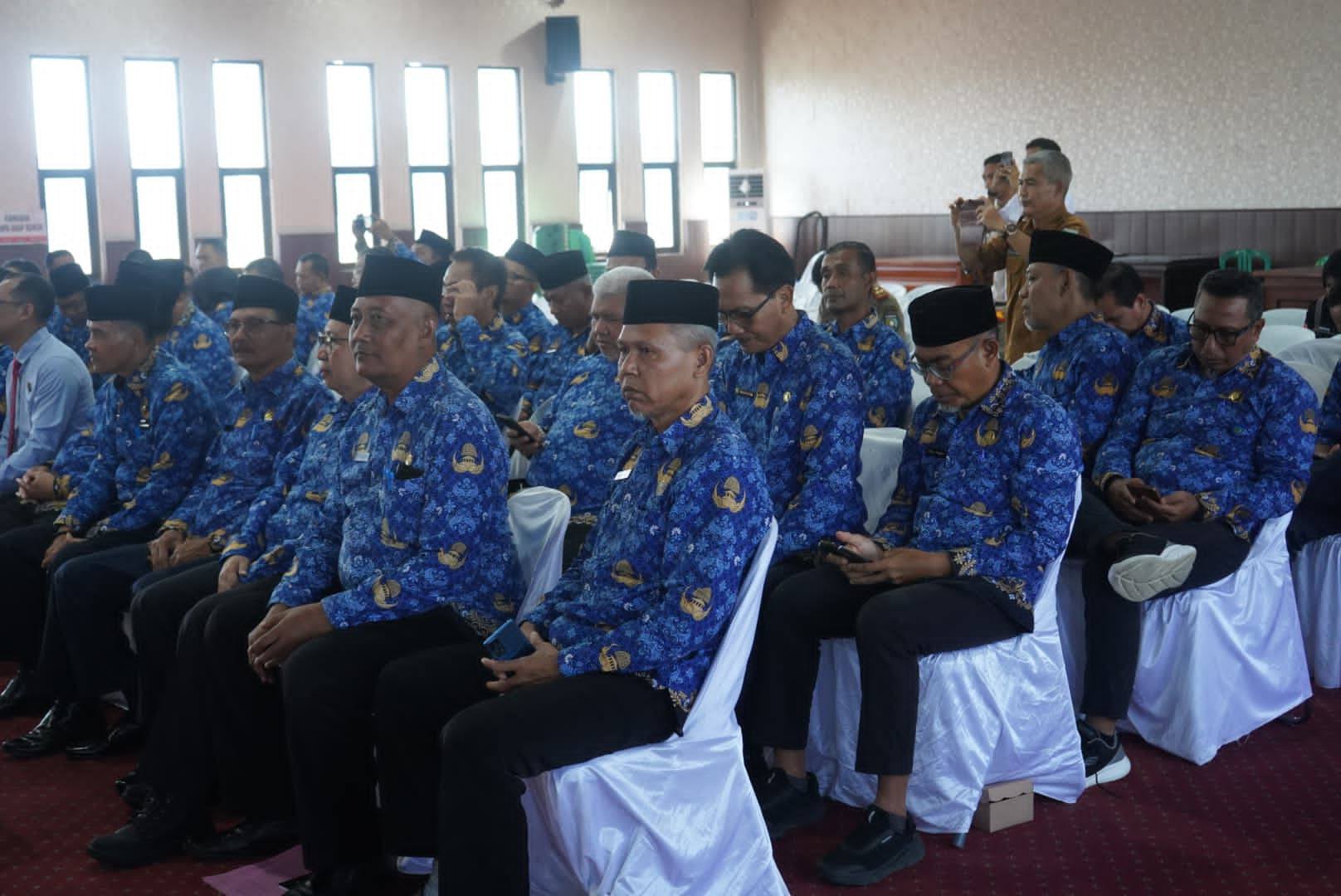 Penandatanganan Perjanjian Kerjasama Bantuan Hukum Bidang perdata dan TUN antara Pemkab Sbw dan kejaksaan Negeri Sumbawa