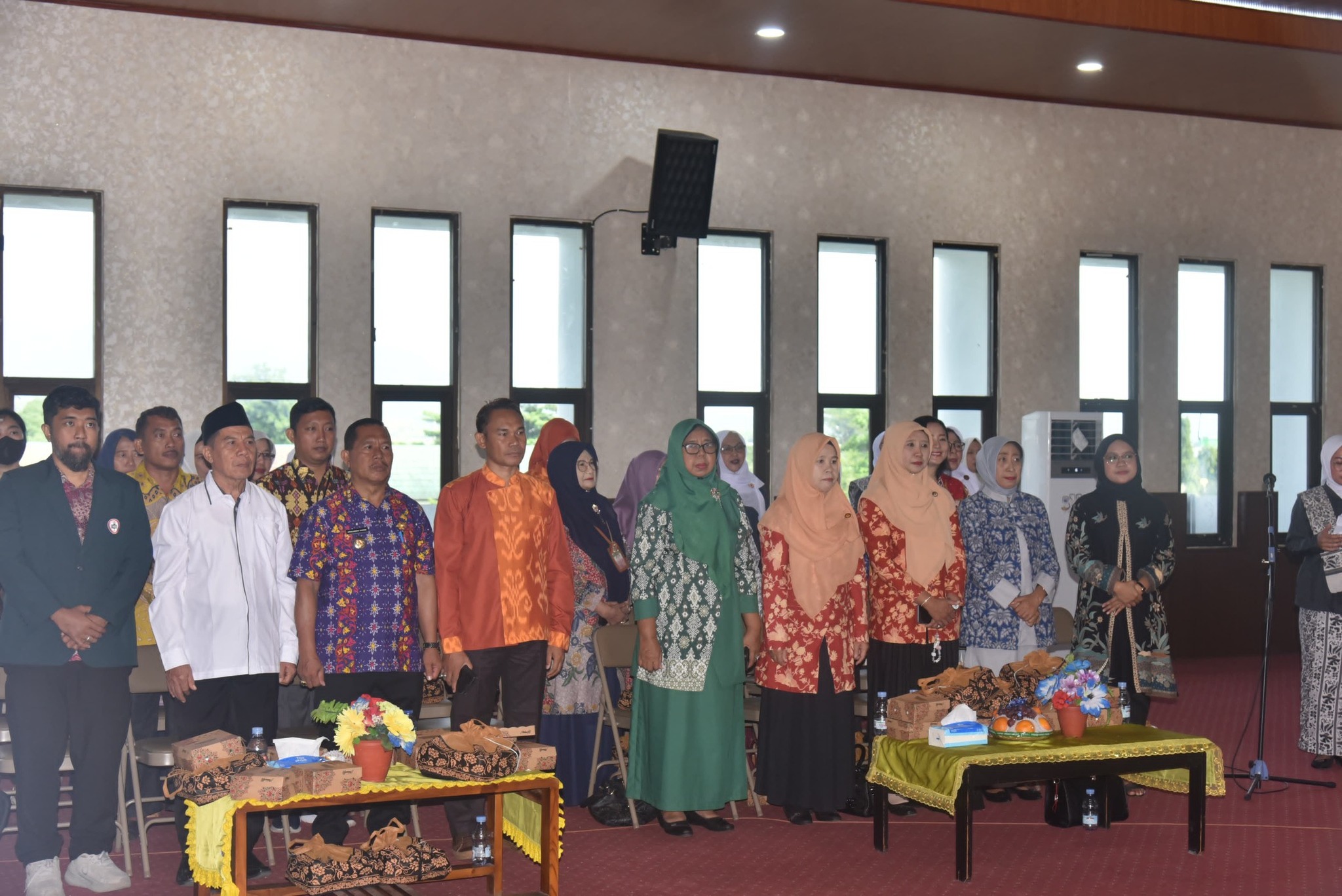 Kadis Kesehatan Sumbawa Buka Pelantikan Pengurus IBI dan Musyawarah Ranting Dorong Peran Bidan dalam Transformasi Layanan Kesehatan