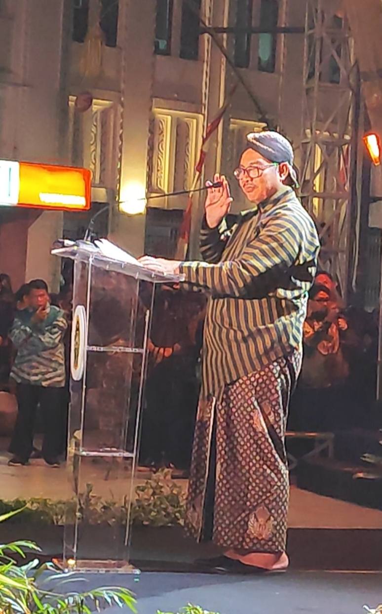 Kabupaten Sumbawa Tampilkan Tarian Sentek Pasaji di Indonesia Street Performance 2025