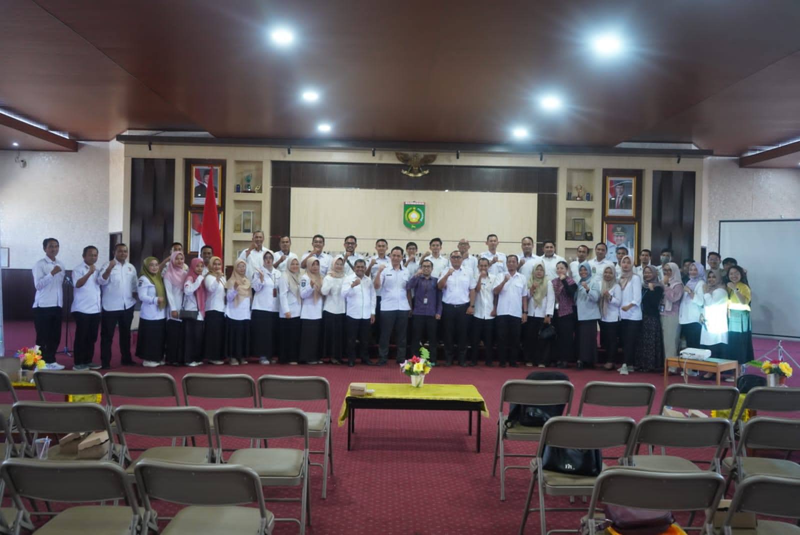 Sekda Sumbawa Tekankan Pentingnya Standarisasi Data pada Forum Satu Data dan Sosialisasi Dashboard Pesta Kawa