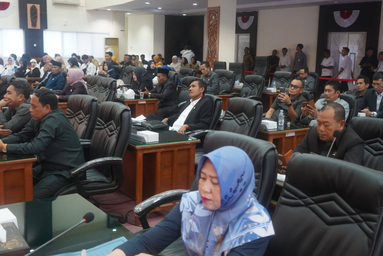 Wabup Ansori Sampaikan Jawaban Bupati atas Pandangan Umum Fraksi-Fraksi DPRD Terkait Dua Ranperda Strategis