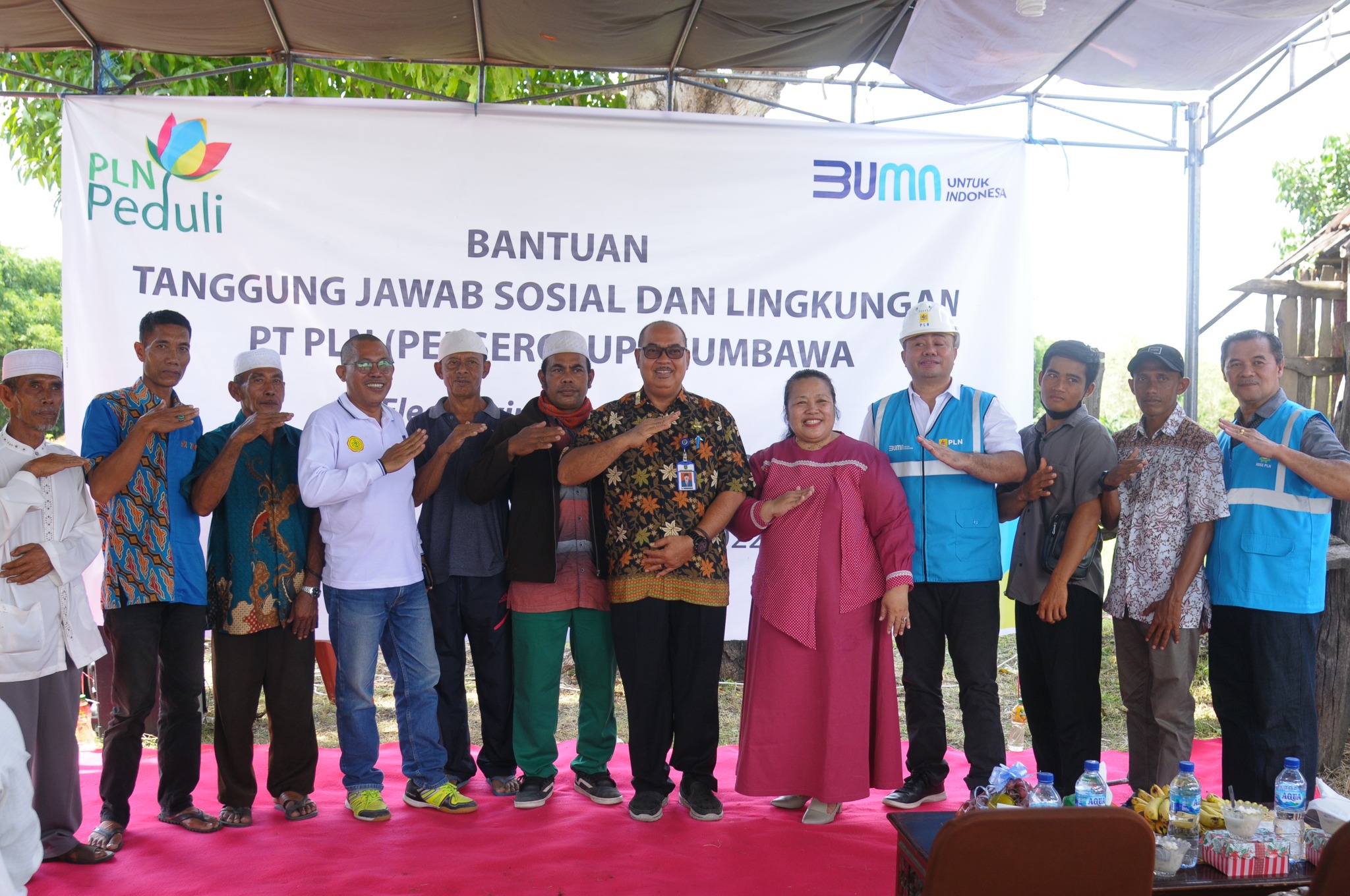 PT. PLN (Persero) UP3 Sumbawa menyalurkan Corporate Social Responsibility (CSR) berupa sumur bor untuk irigasi pertanian di beberapa kecamatan