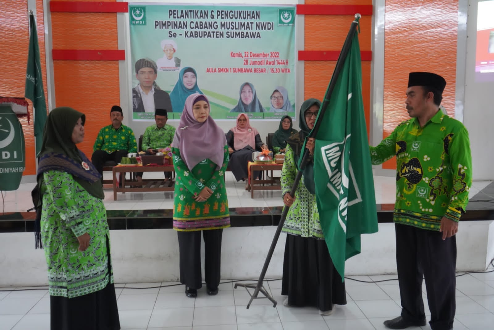 Pelantikan Muslimat NWDI Se-Kabupaten Sumbawa Dihadiri Wagub NTB
