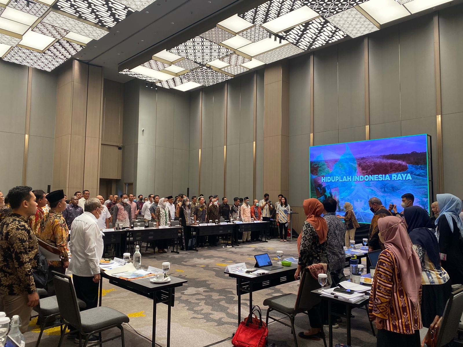 Bupati Sumbawa Hadiri Rakor Perbup RTDR Kawasan Perkotaan Sumbawa Besar
