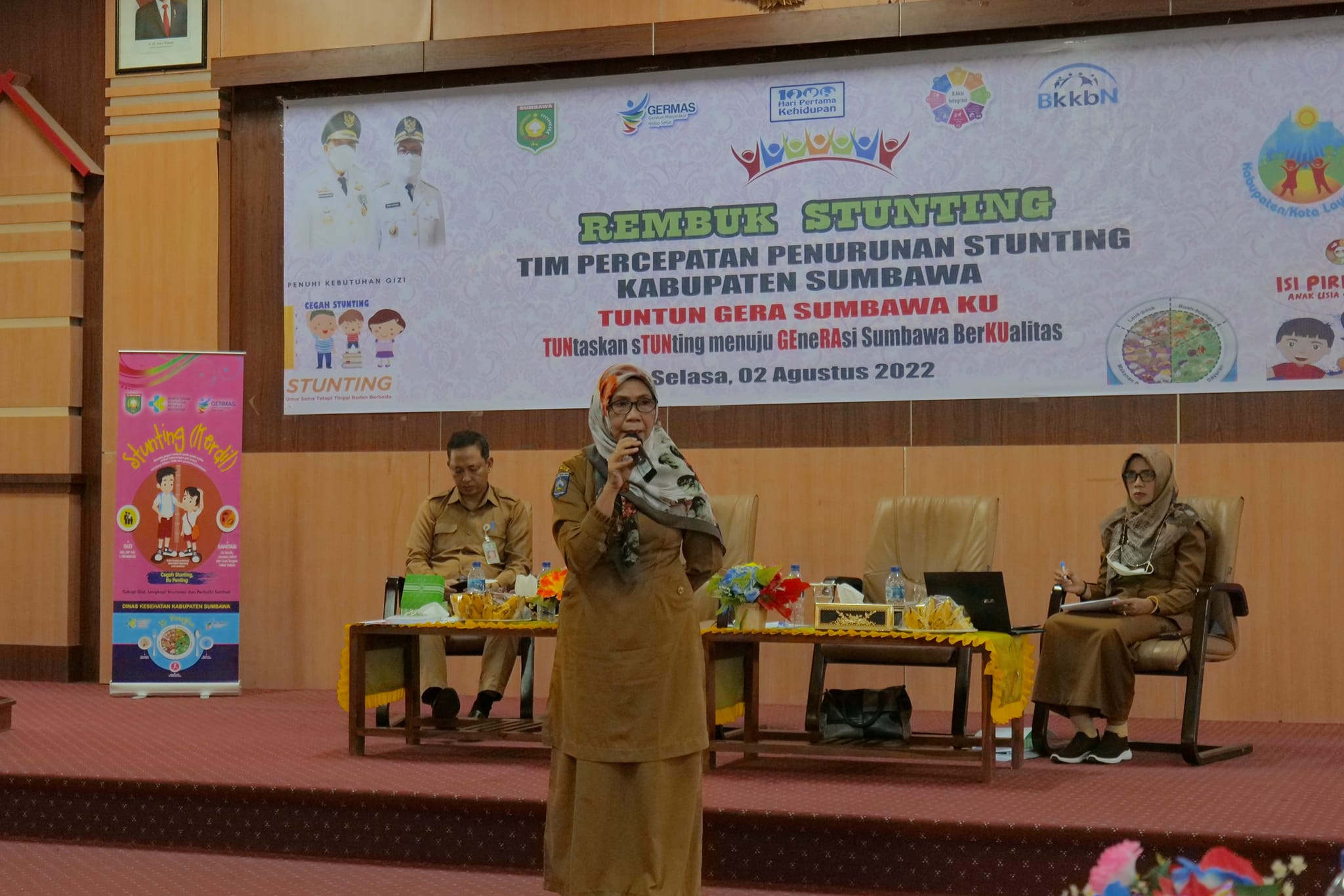 Rembuk Stunting dan Penandatanganan Naskah Komitmen Bupati dan Camat se Kabupaten Sumbawa Tahun 2022