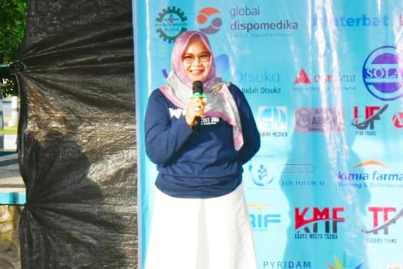 Wakil Bupati Sumbawa Hj. Dewi Noviany, S.Pd.,M.Pd menghadiri dan membuka secara langsung "Senam Lansia" dalam rangka "World Pharmacists Day" yang bert