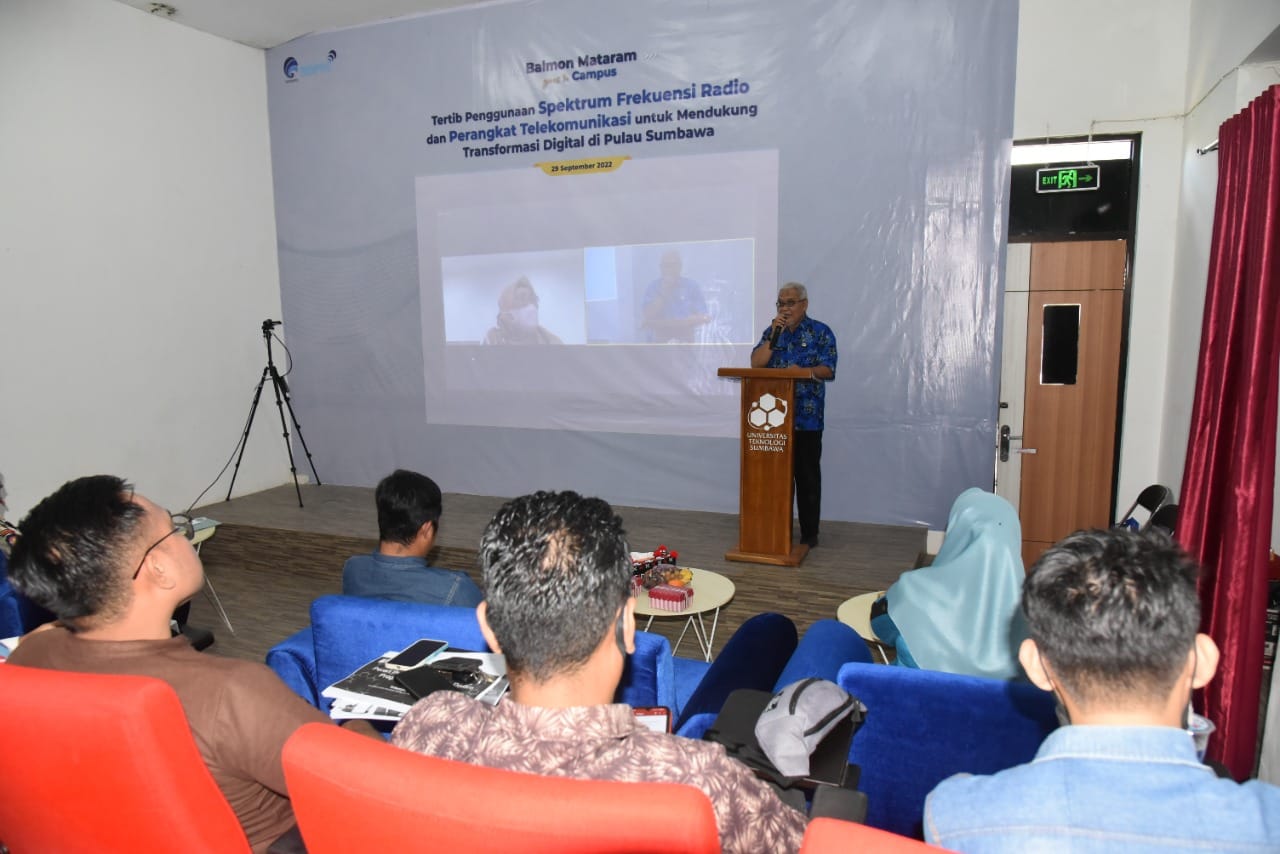 Pembukaan sosialisasi tertib penggunaan spektrum frekuensi radio dan perangkat telekomunikasi untuk mendukung transformasi digital di Pulau Sumbawa.