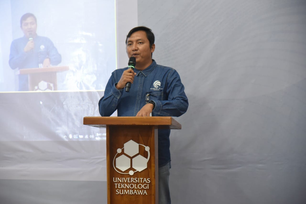 Pembukaan sosialisasi tertib penggunaan spektrum frekuensi radio dan perangkat telekomunikasi untuk mendukung transformasi digital di Pulau Sumbawa.