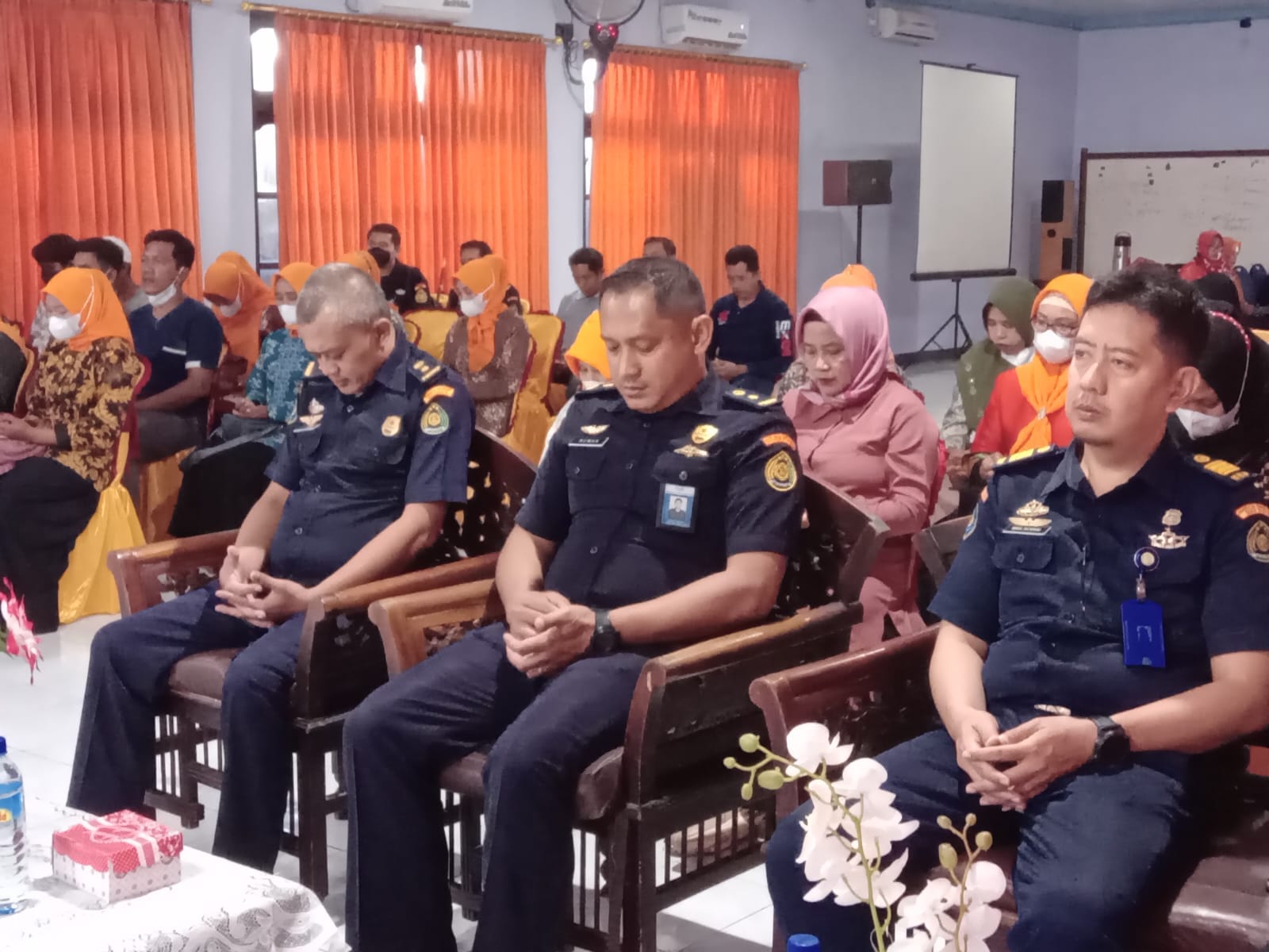 SOSIALISASI PENGUATAN  PERAN MASYARAKAT DALAM PENGAWASAN SDKP MELALUI SISTEM PENGAWASAN BERBASIS MASYARAKAT