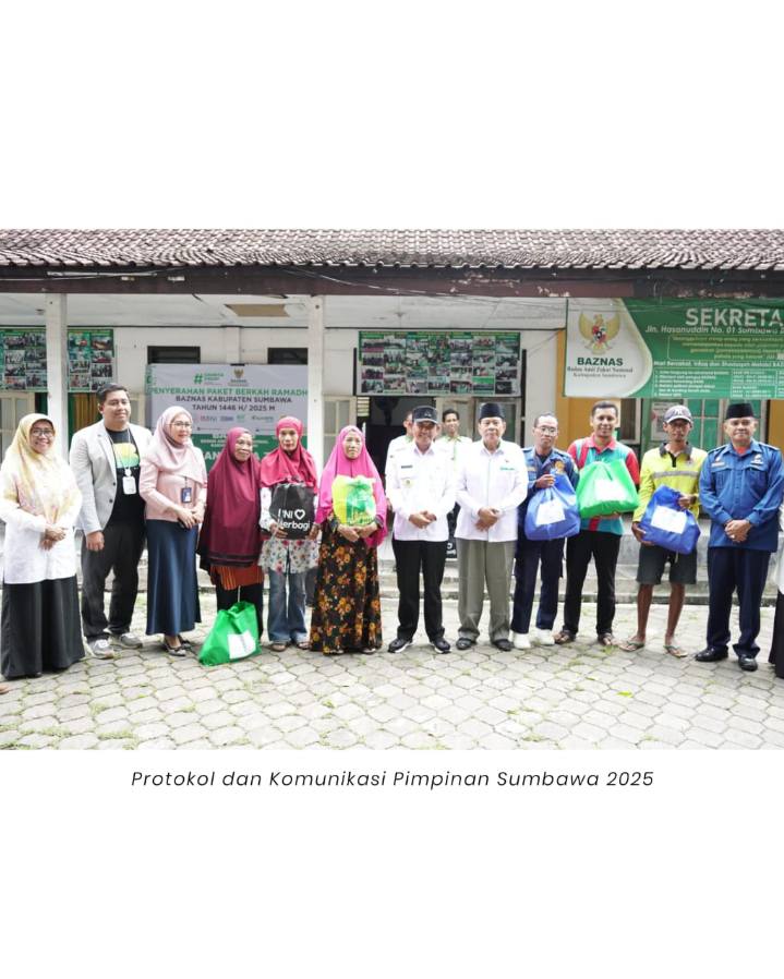 Wakil Bupati Sumbawa Serahkan Bantuan Sembako dan Zakat Mal di Sekretariat BAZNAS