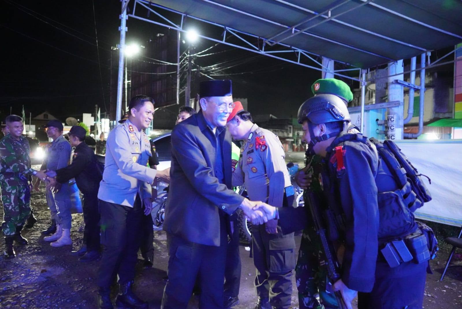 Bupati Sumbawa Pantau Kesiapan Pengamanan Malam Takbiran dan Arus Mudik Jelang Idul Fitri 1446 H