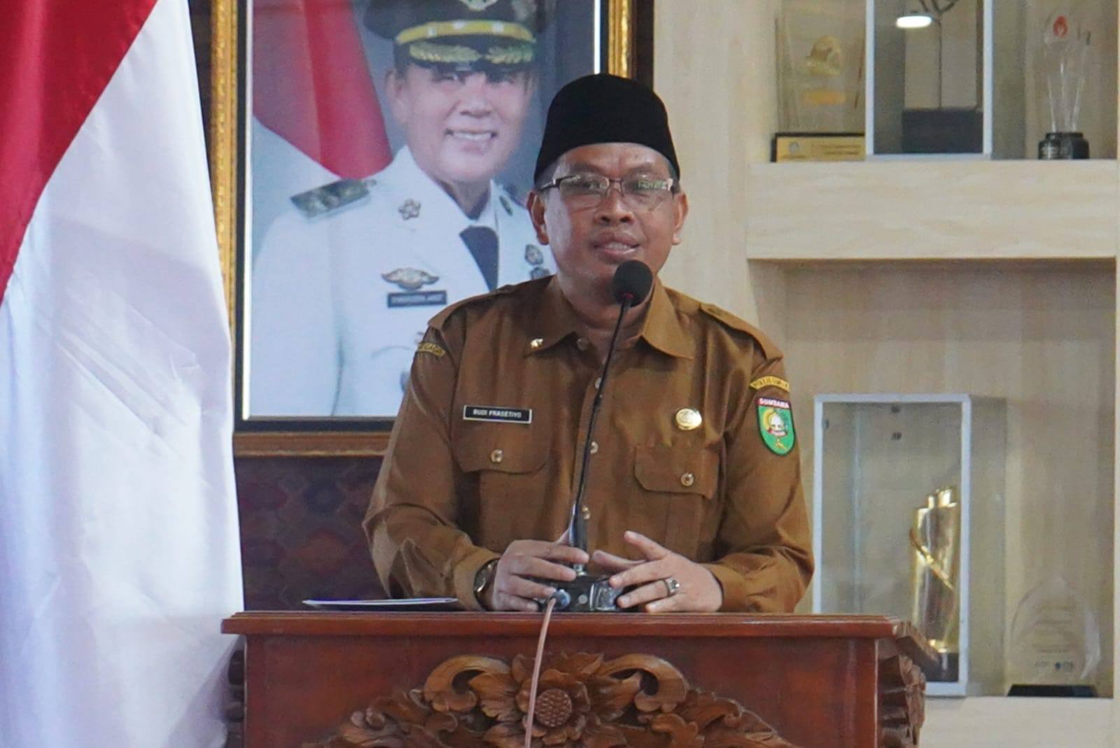 Bupati Sumbawa Buka Bimtek Literasi: Perkuat Masyarakat Melawan Hoaks di Era Digital