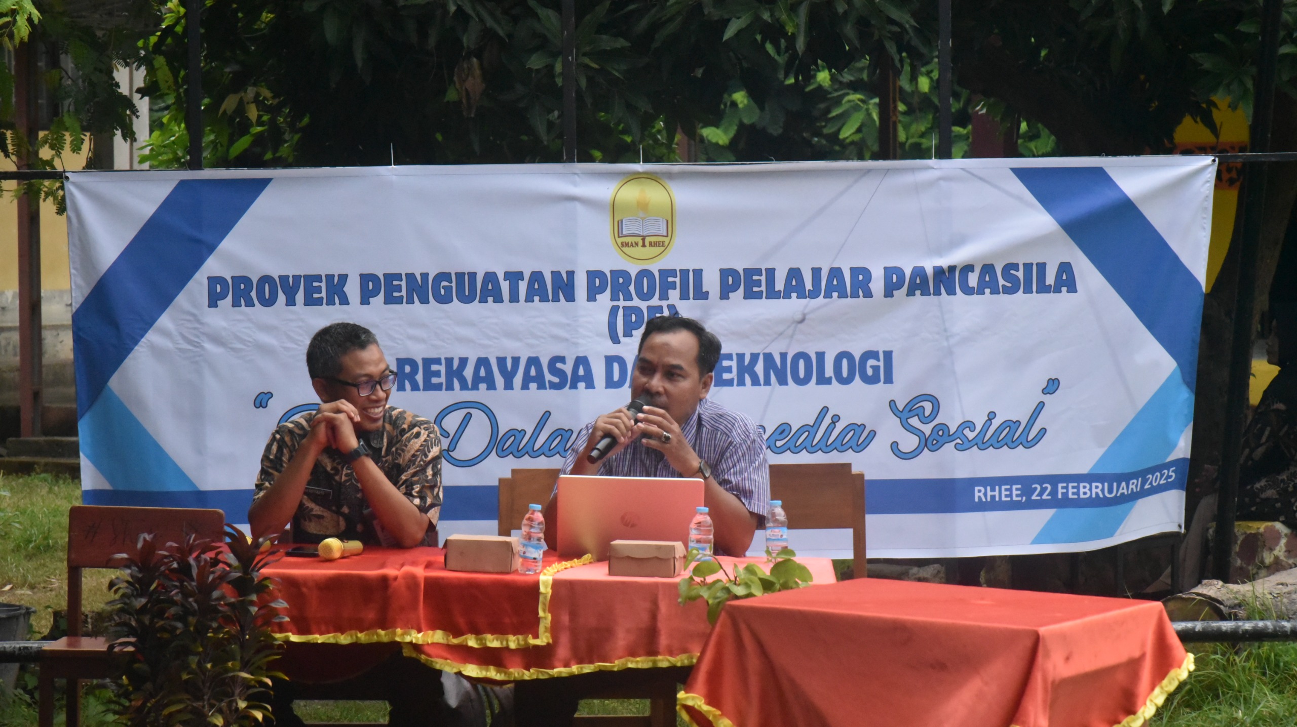 PROJEK PENGUATAN PROFIL PELAJAR PANCASILA (P5): BIJAK DALAM BERSOSIAL MEDIA Kolaborasi SMAN 1 Rhee dengan Diskominfotiksandi Kabupaten Sumbawa