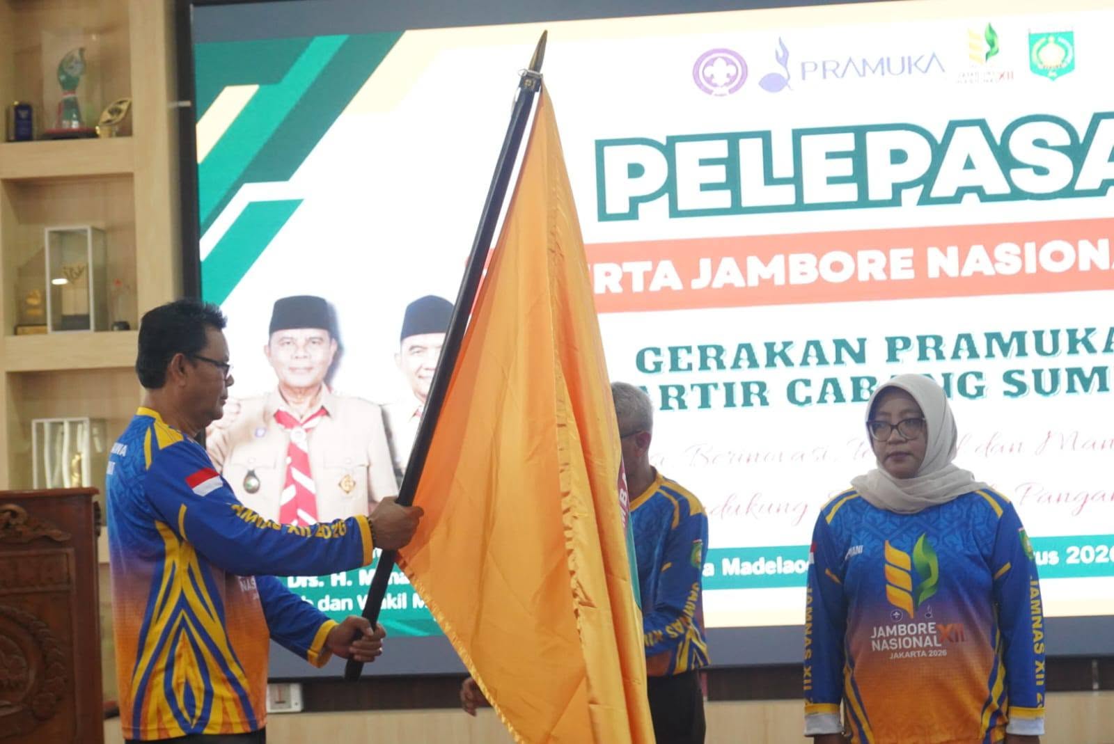 Bupati Sumbawa Lepas Kontingen Pramuka Menuju Jambore Nasional XII 2026